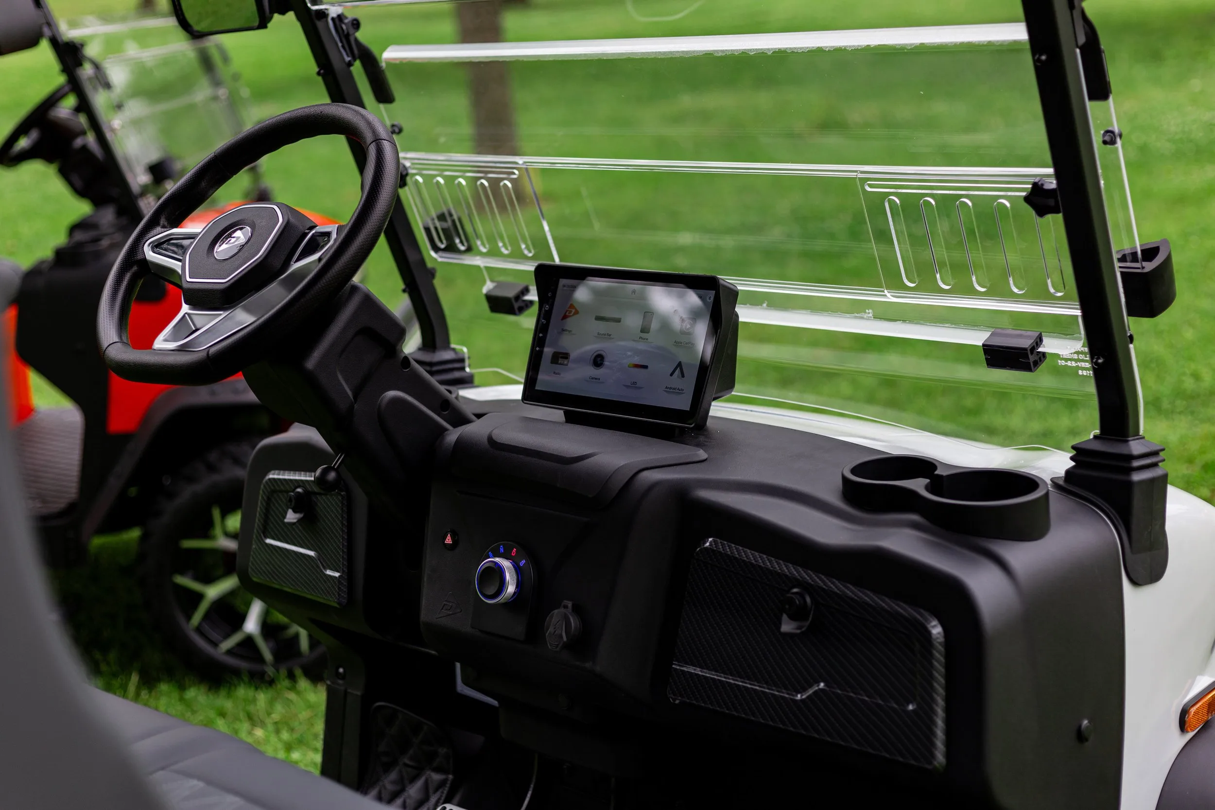 Carro de golf eléctrico Denago EV Rover XL 6 detalle exterior